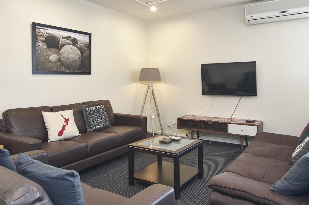 Apartment Riccarton Loft - Christchurch Holiday Homes *