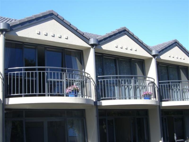 Motel Azena & Christchurch