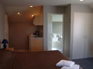Motel Courtesy Court 3*