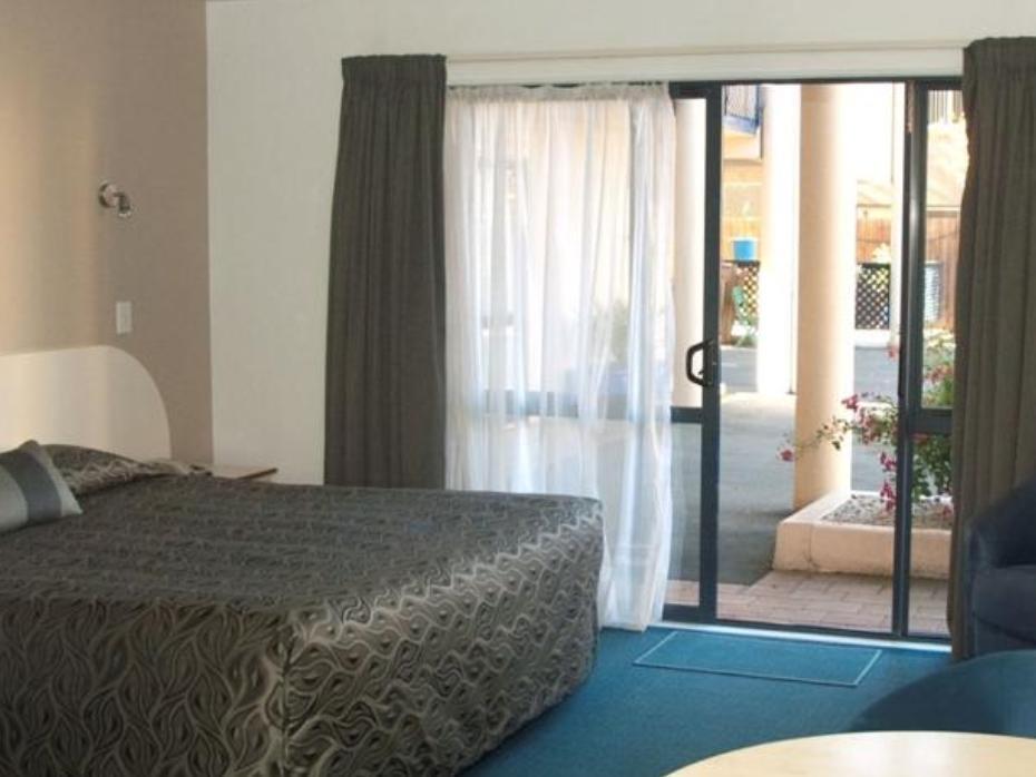 Annabelle Court Motel