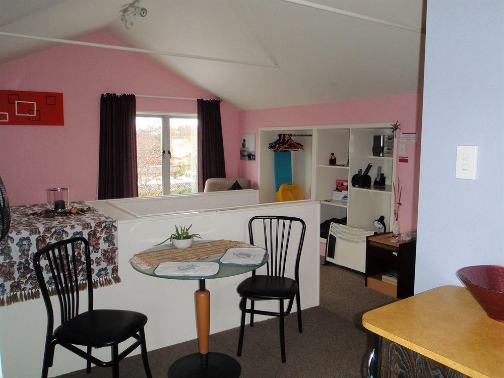 Purple-der House 3*