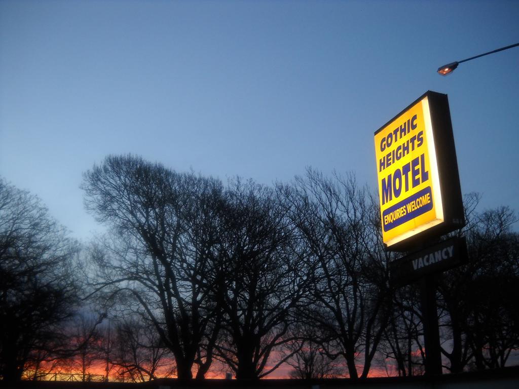 Gothic Heights Motel 4*