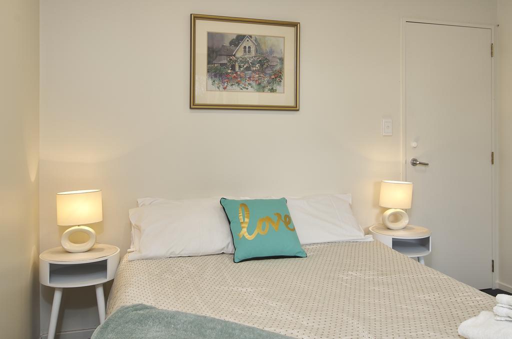 Riccarton Loft - Christchurch Holiday Homes Christchurch