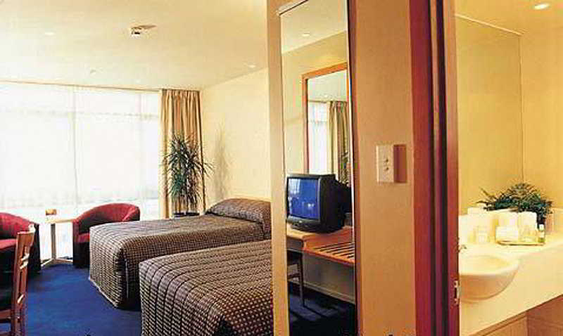 Hotel On Avon 3*