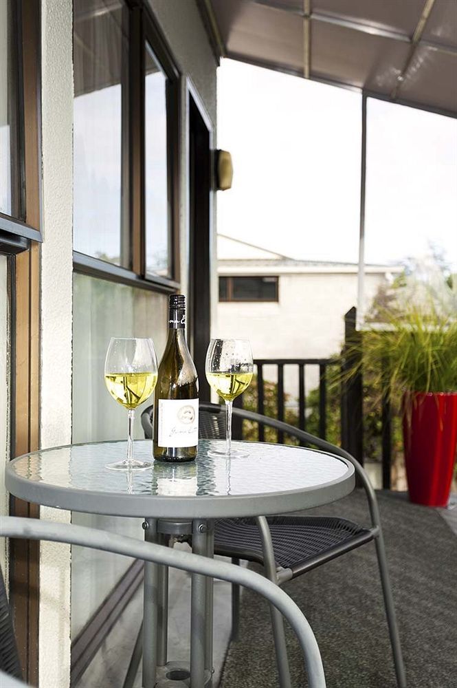 Merivale Court & Christchurch