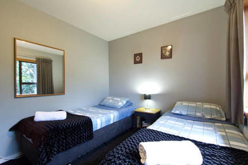 Haka Hostel *