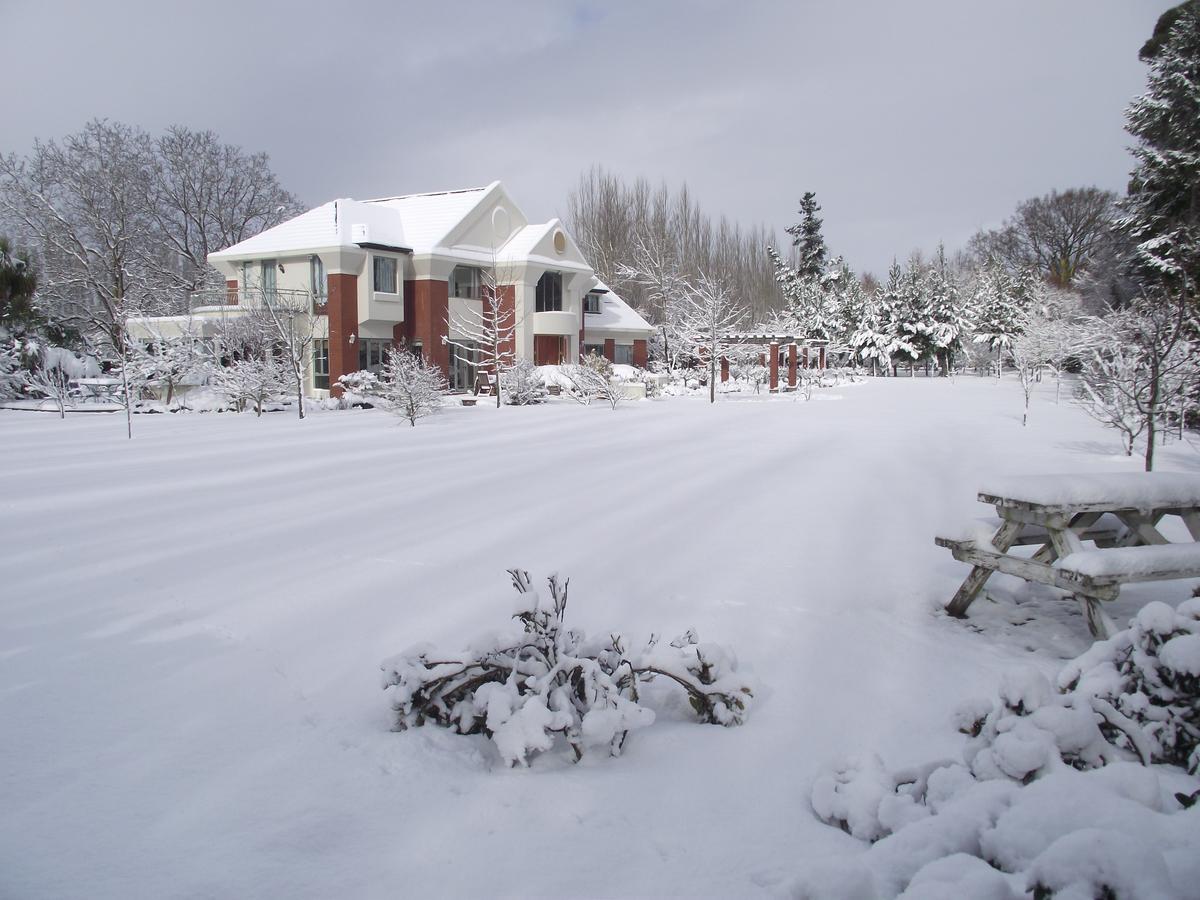 Bed & Breakfast Shamrock Garden Airport 4*