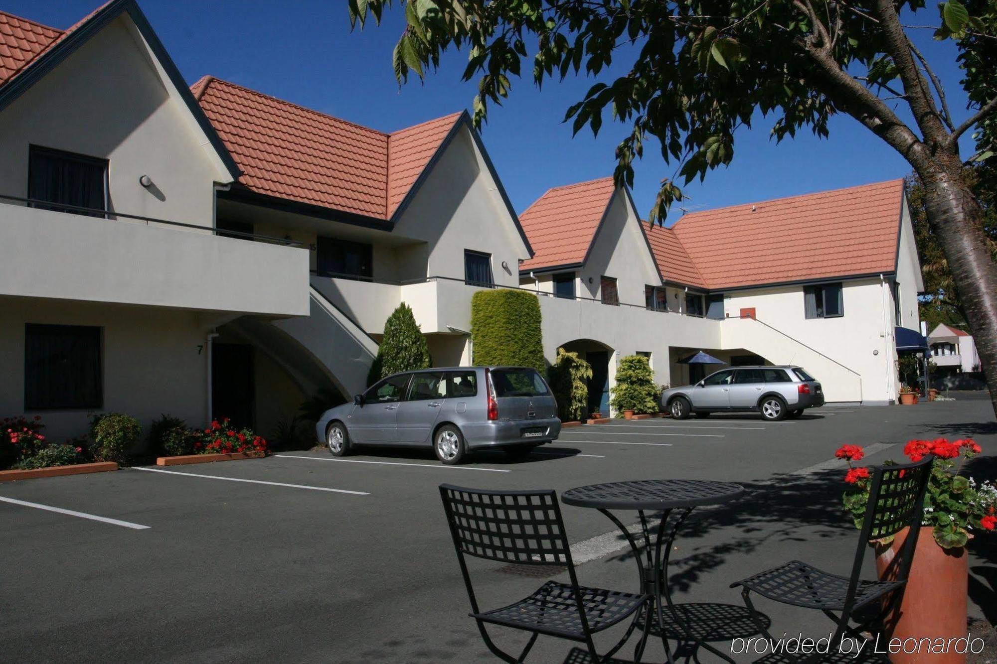 Bella Vista & 4*