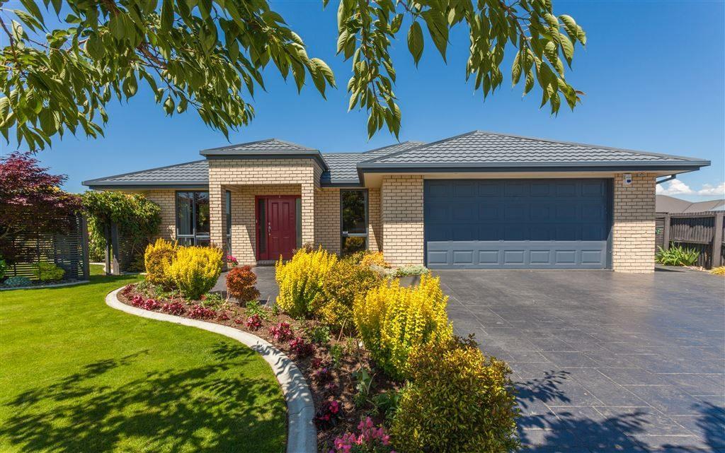 Perfect Home, Stunning Gardens - Aidanfield Gardens Bellissimo Holiday home Christchurch
