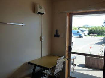 Hotel Racecourse Backpackers 2*
