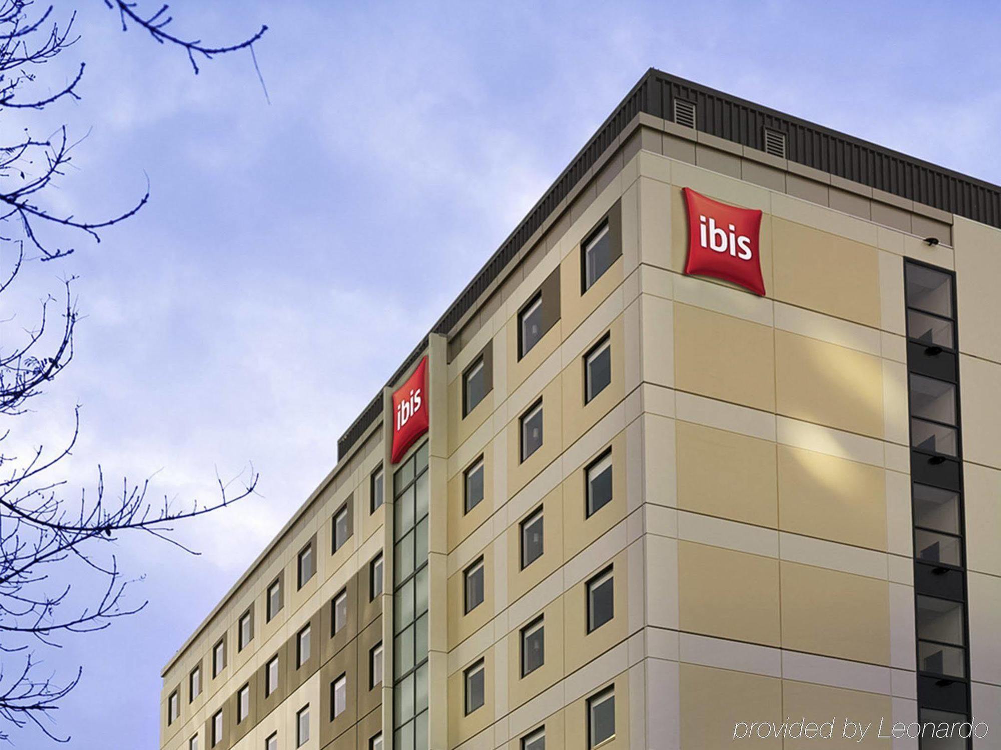 Ibis Hotel 3*