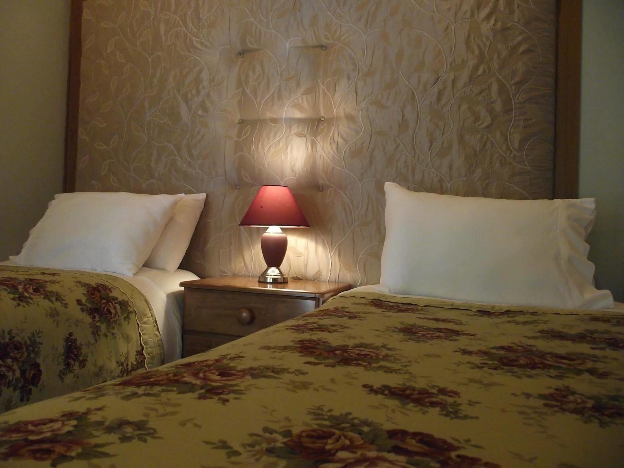 Shamrock Garden Airport Bed & Breakfast
