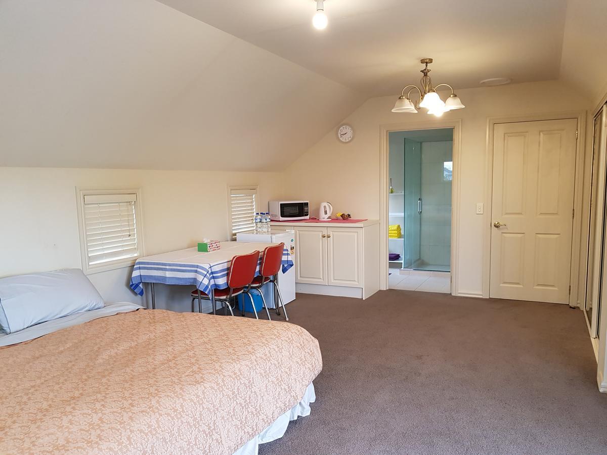 Guest house Yaldy House Christchurch