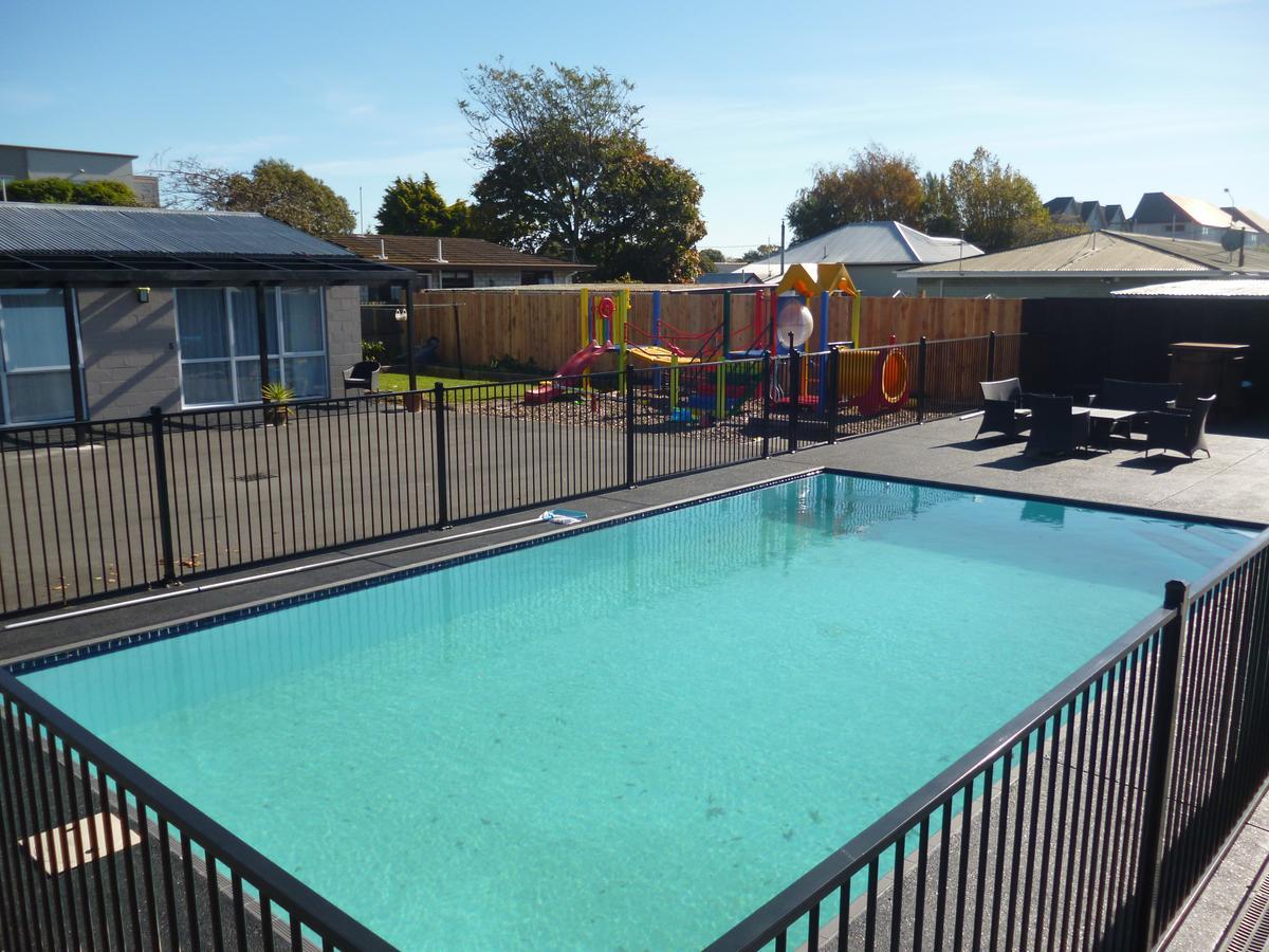 Motel Cashel Court 3*