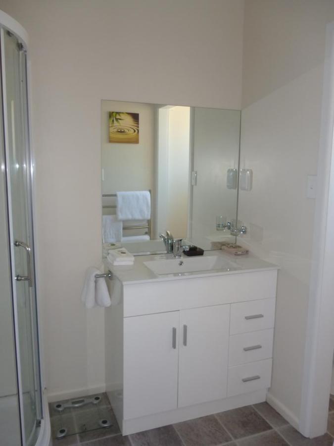 Cashel Court 3*