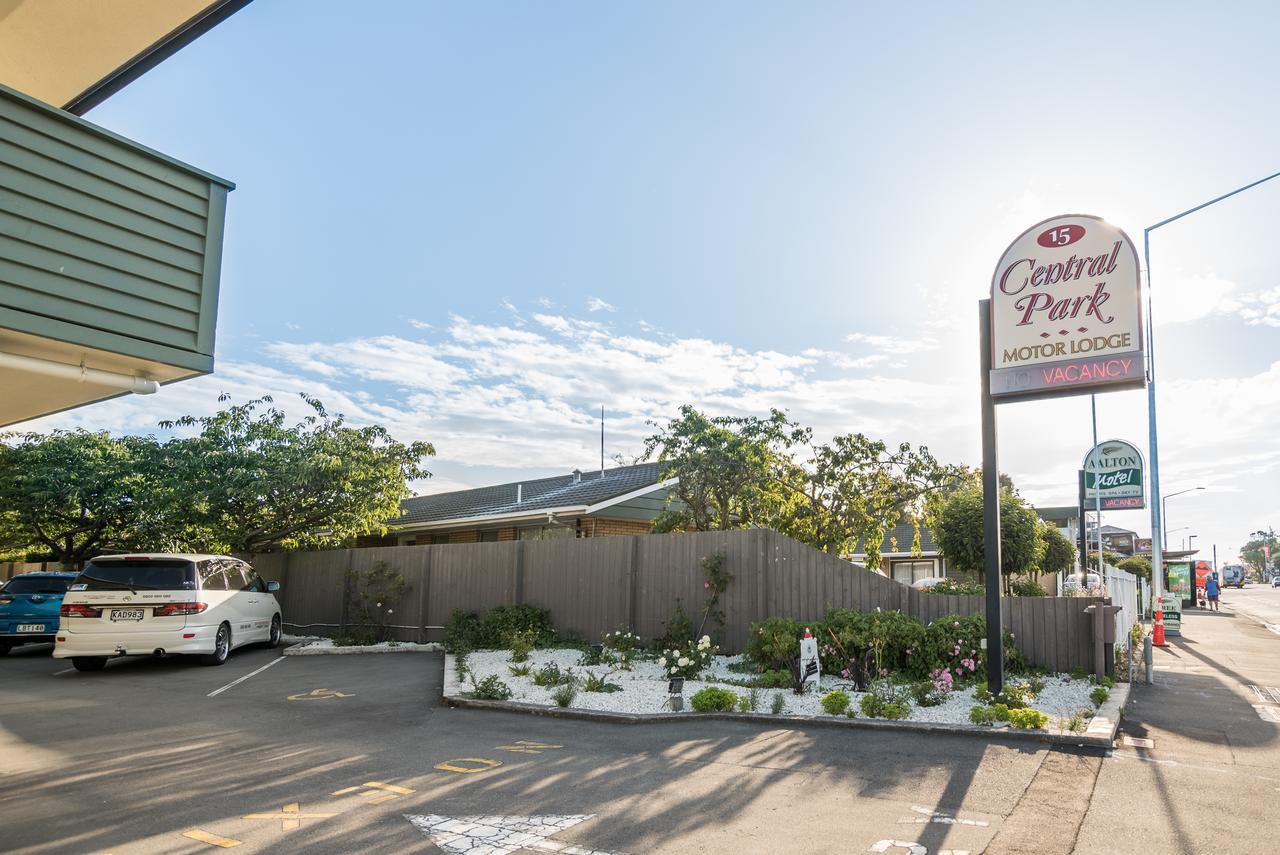 Park Motor Motel 4*