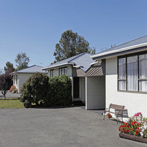 Econo Canterbury Court Motel 3*