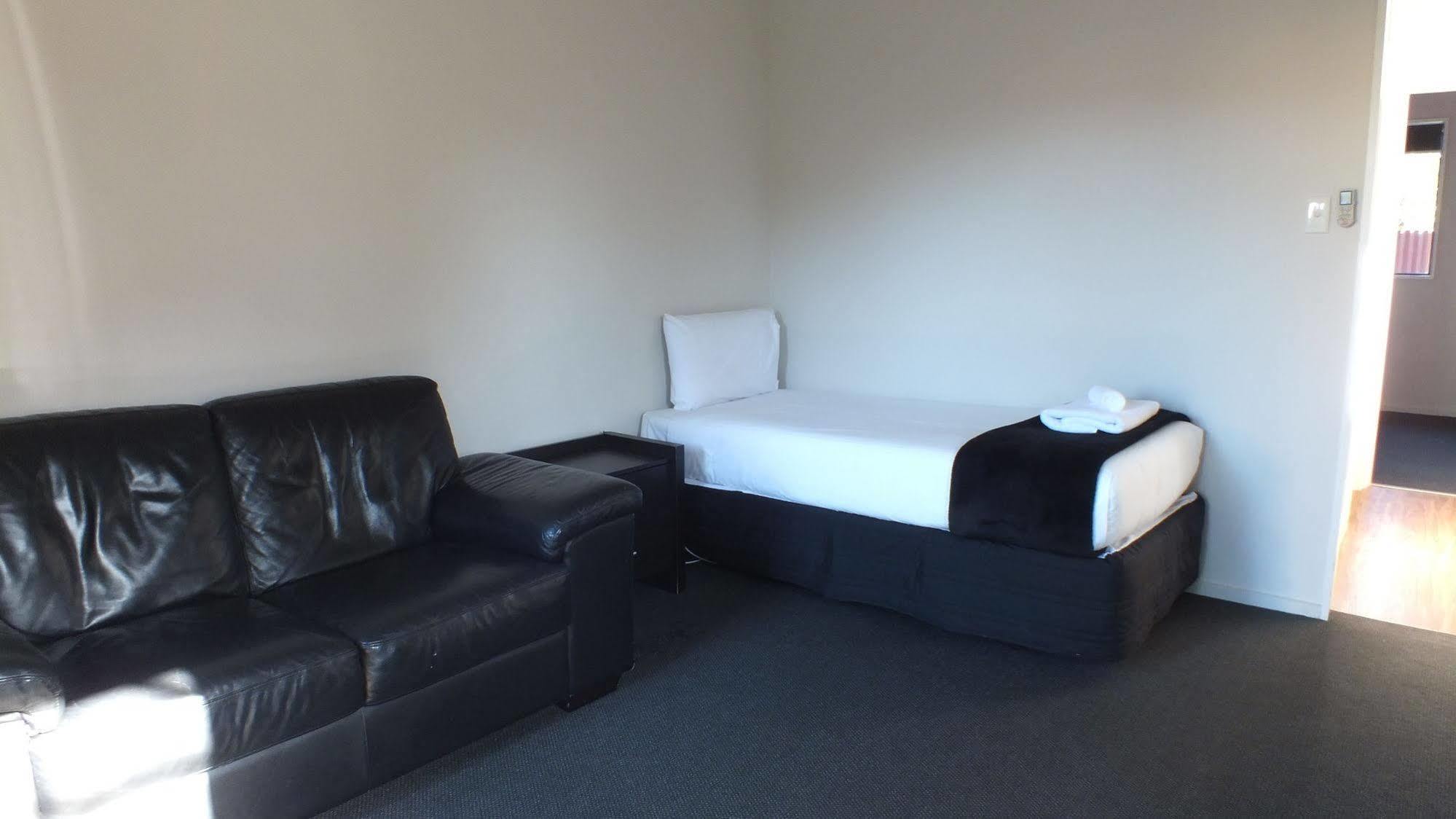 Abbey Motor 3* Christchurch