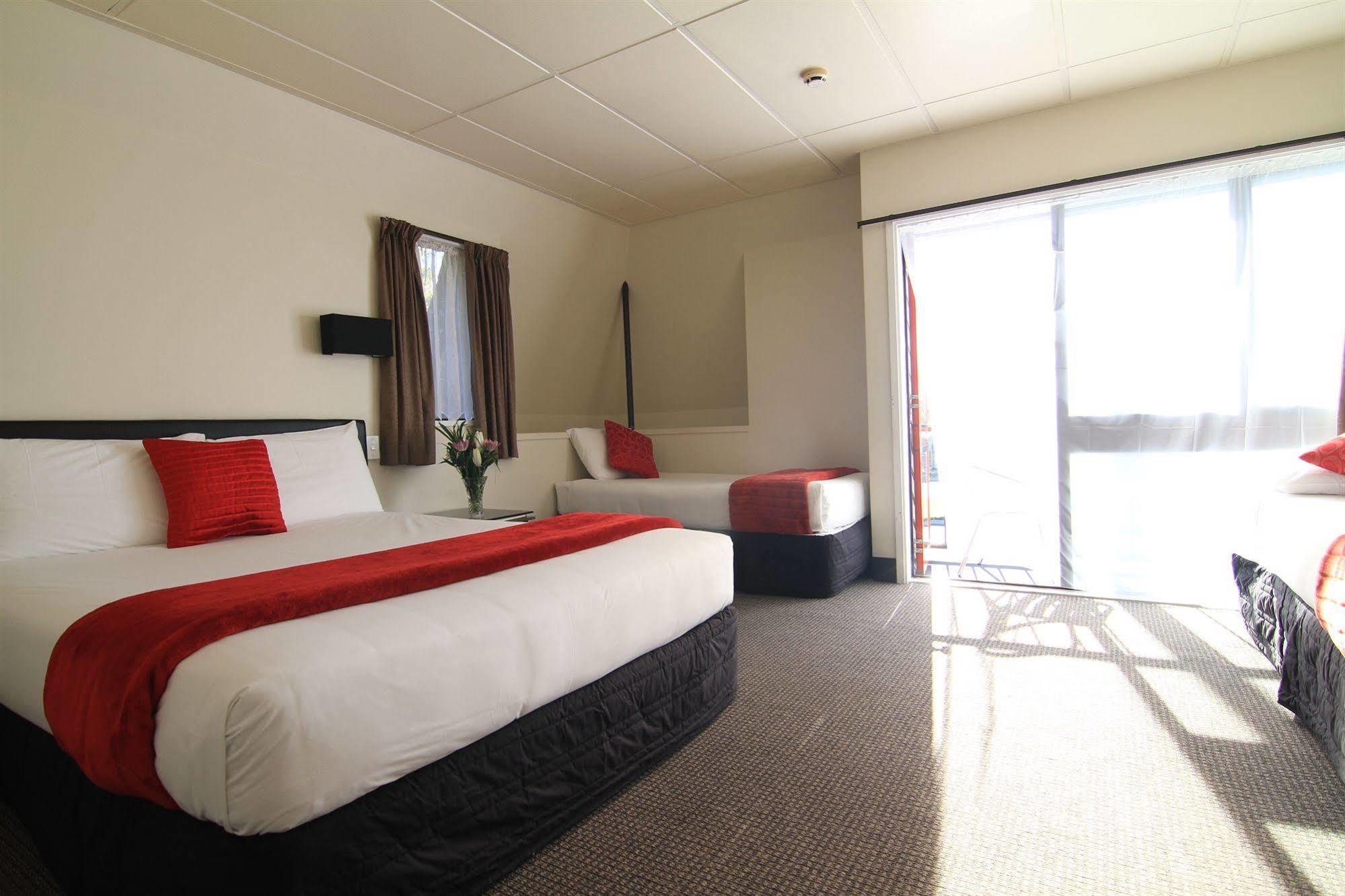 Motel 136 On Bealey 3*