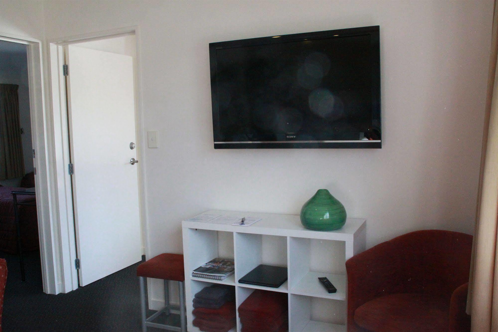 Motel 298 Westside Motor 4*