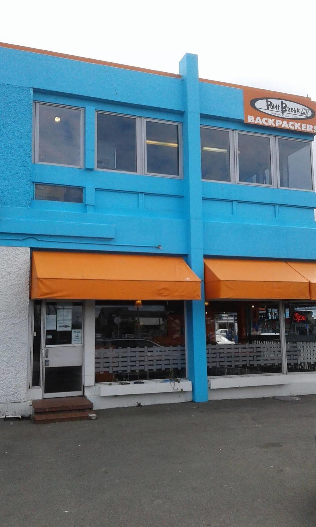 Point Break Backpackers Hostel *