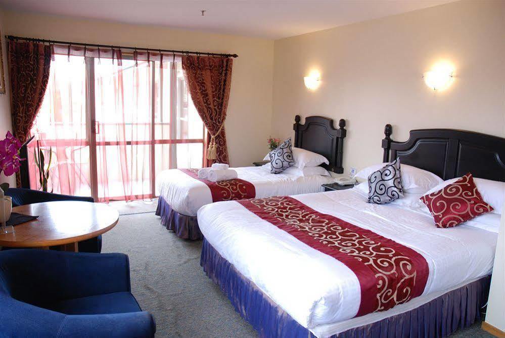 Park Motor Motel 4*