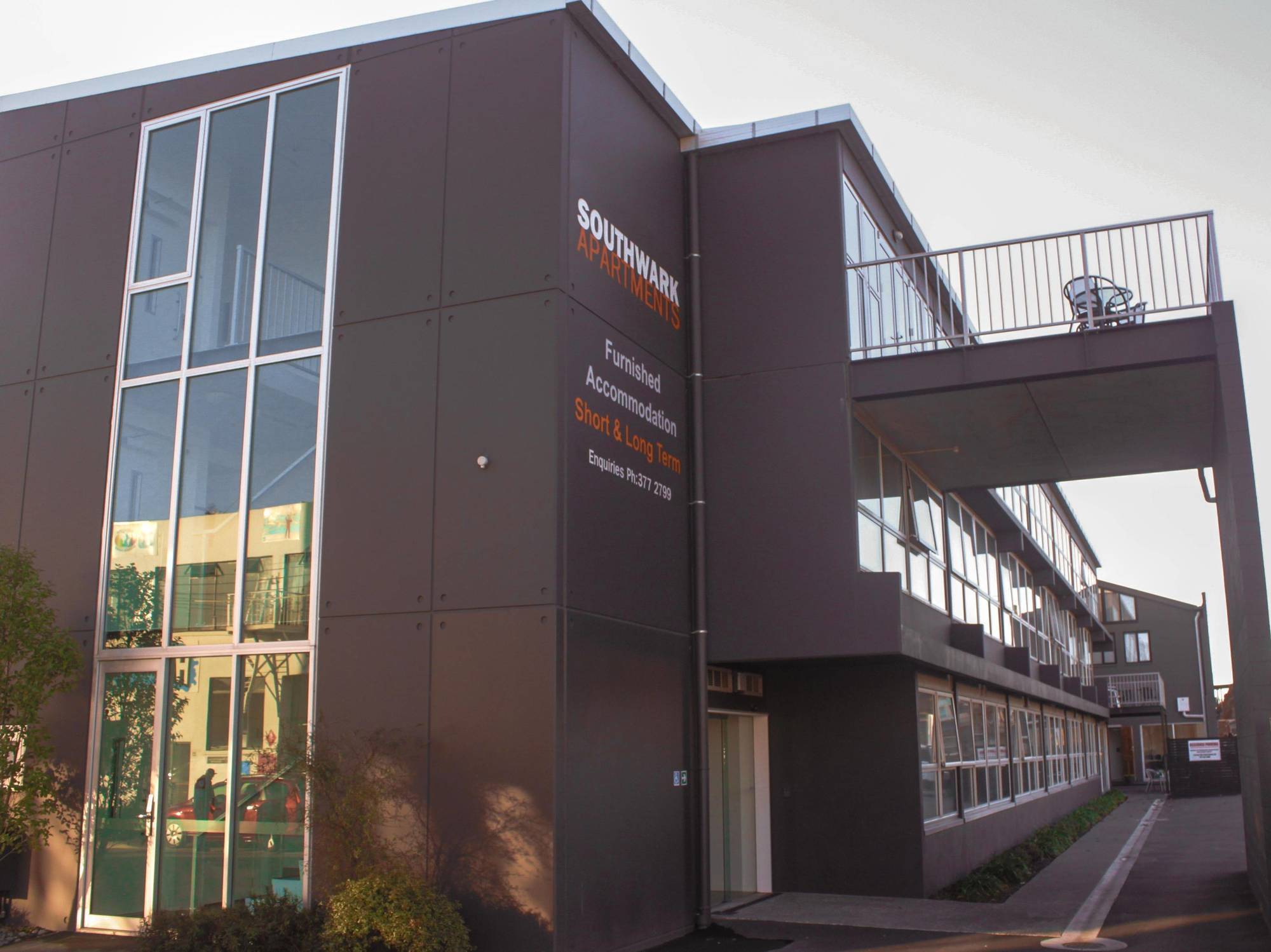 Southwark & 4* Christchurch