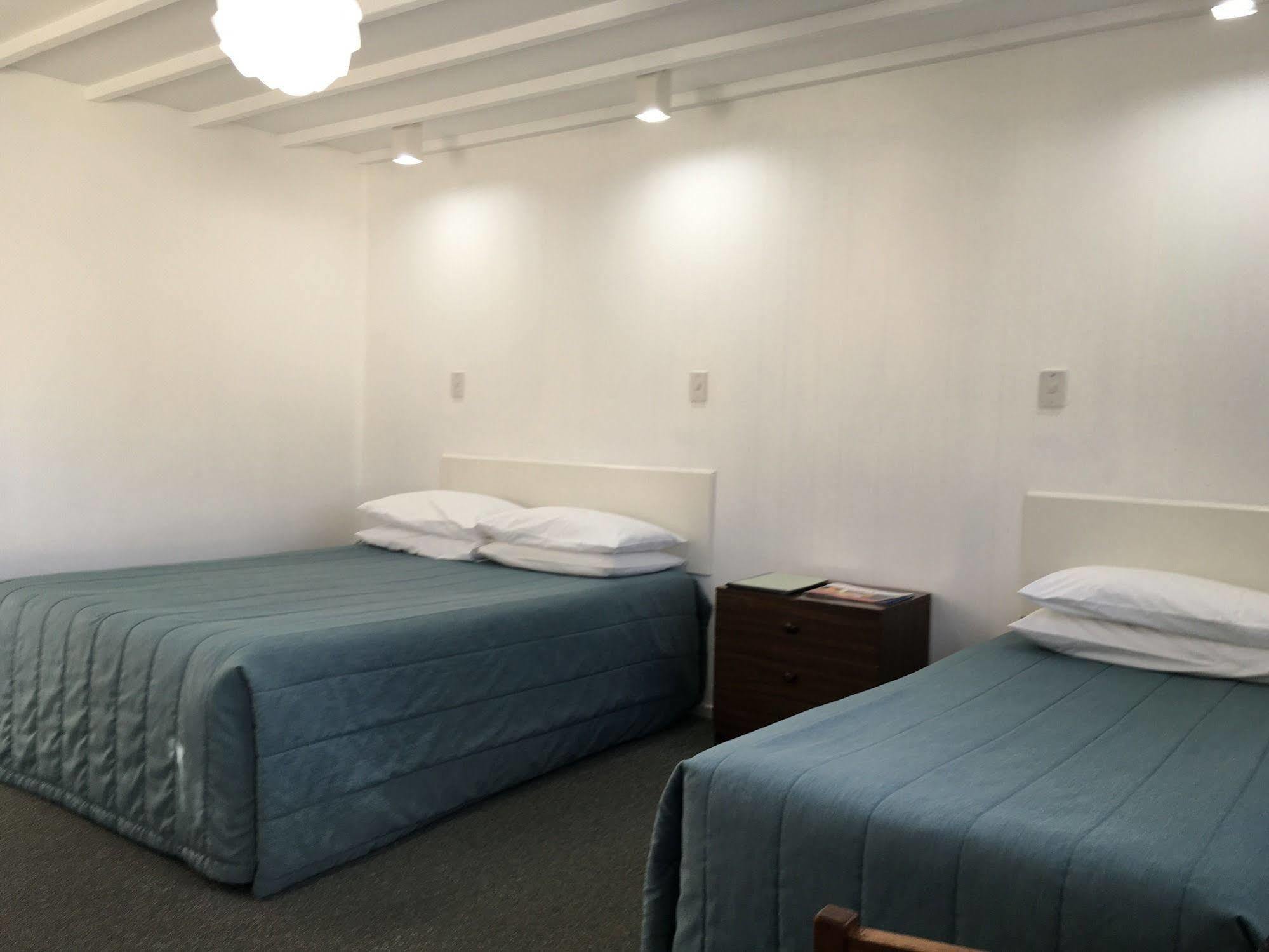 Motel Gothic Heights 4*