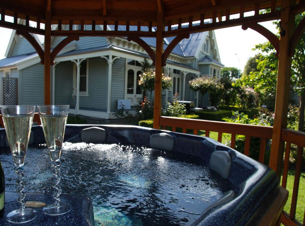 Bed & Breakfast Lilac Rose Boutique