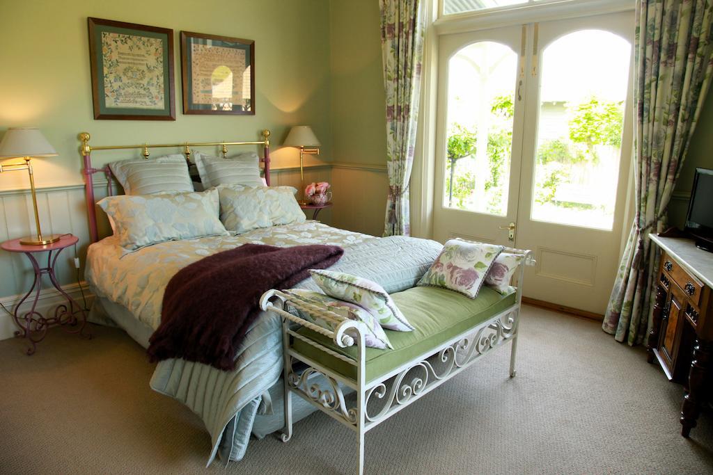 Bed & Breakfast Lilac Rose Boutique Christchurch