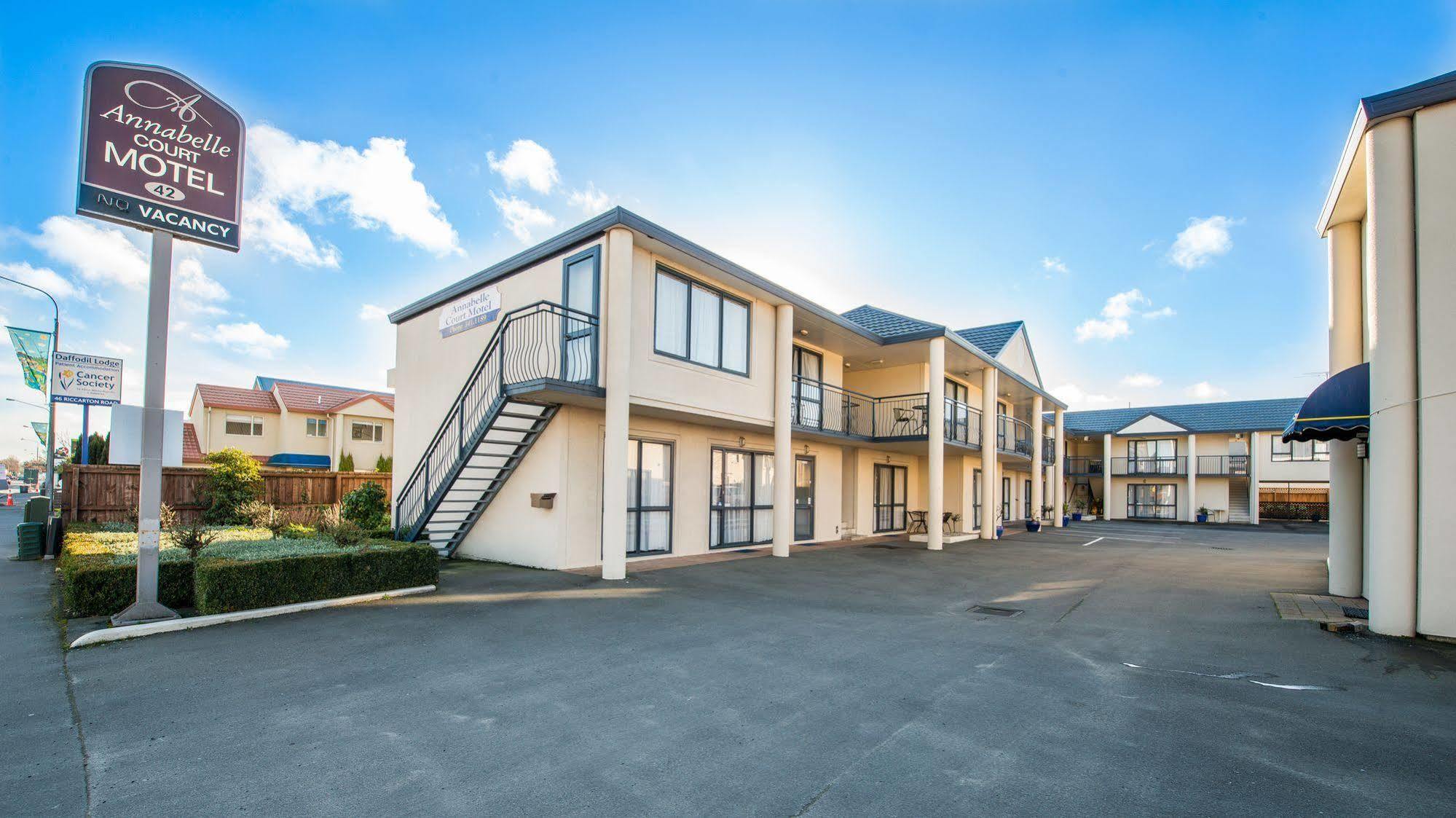 Annabelle Court Motel