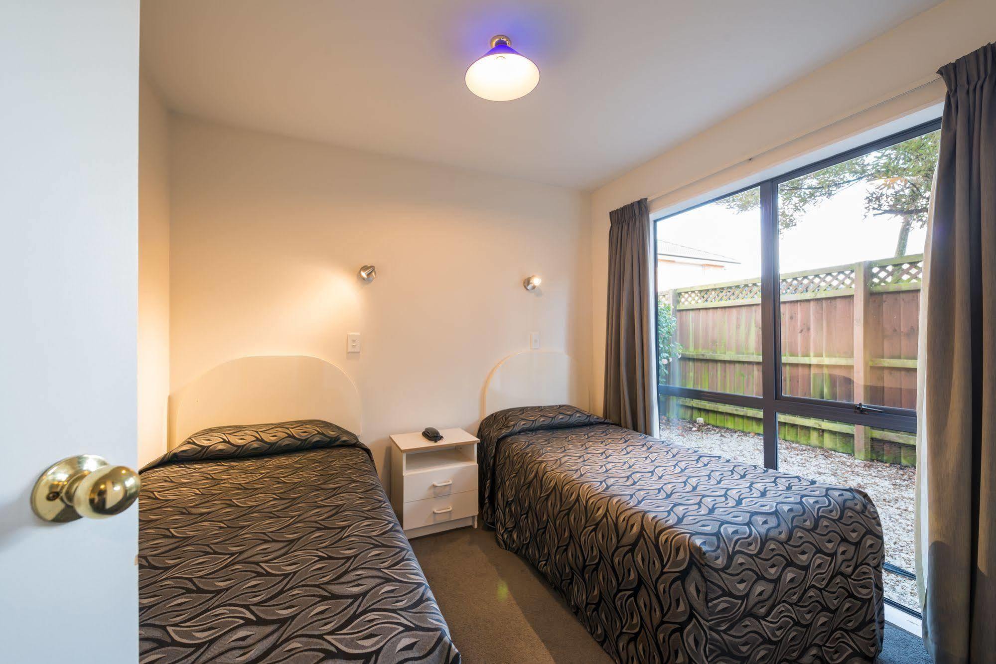 Annabelle Court Motel 4*