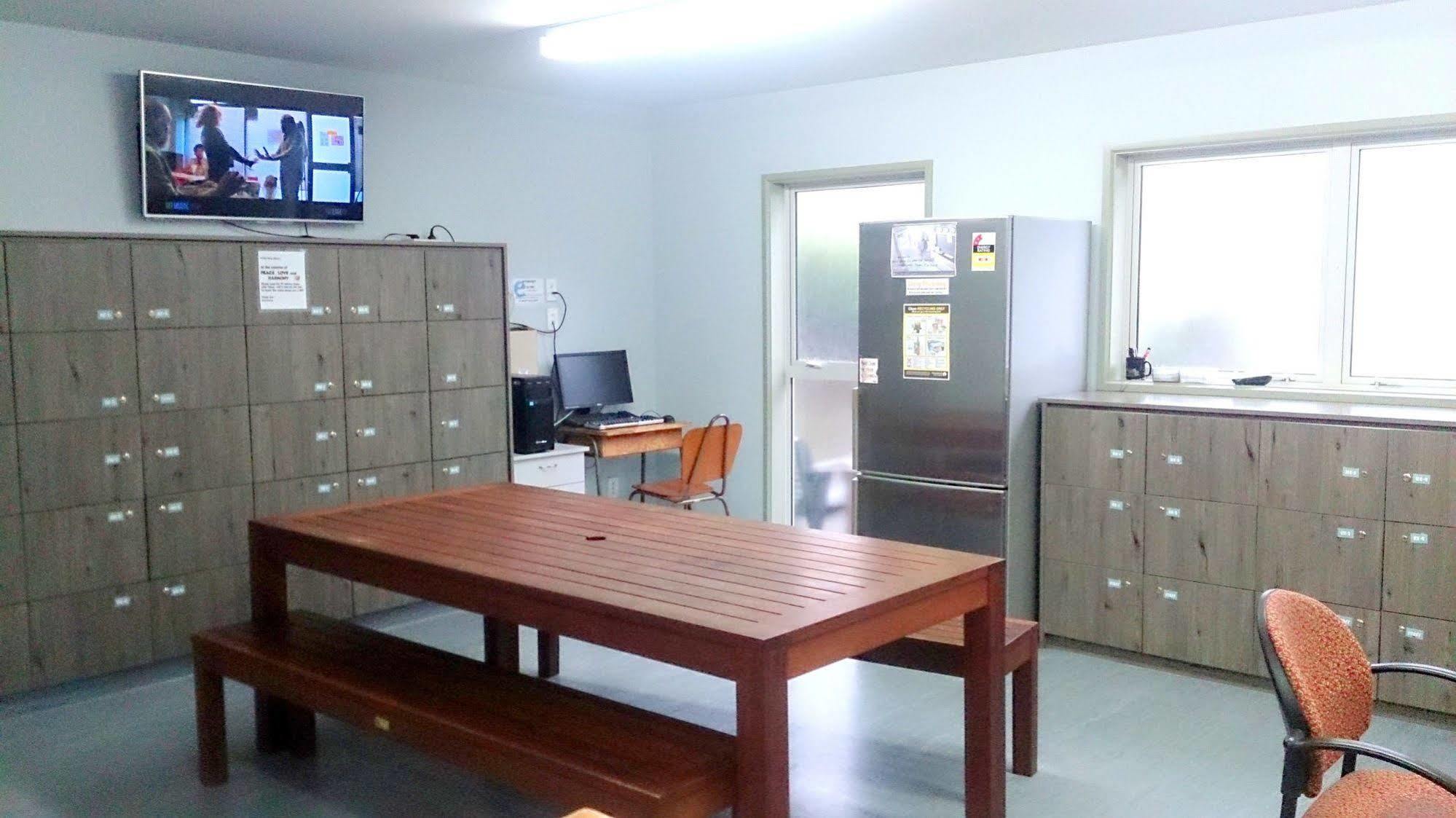 Hostel Kiwi House
