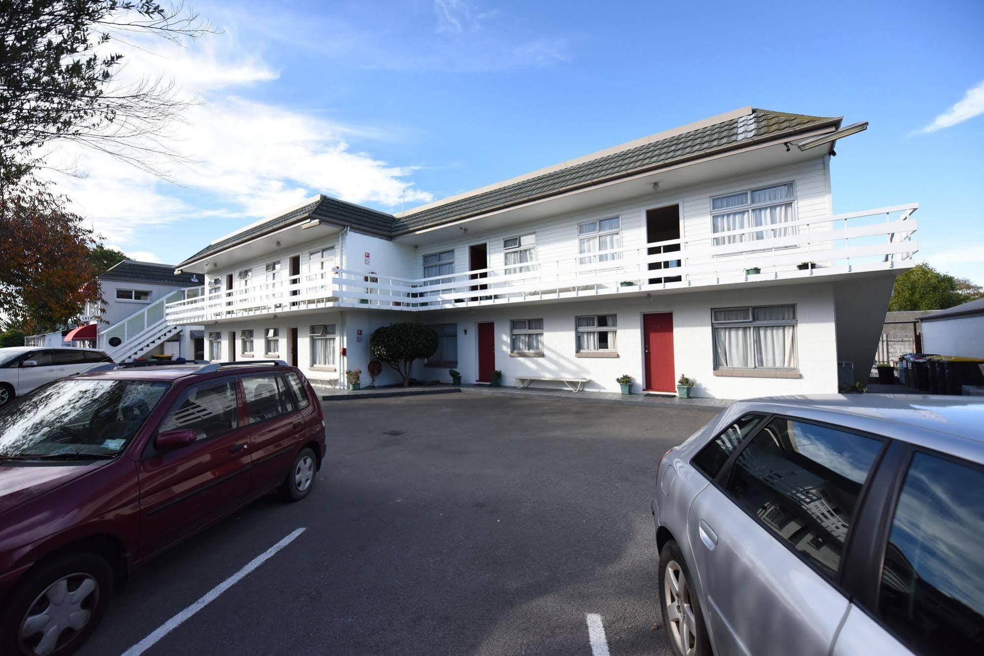 Motel City Worcester 3*
