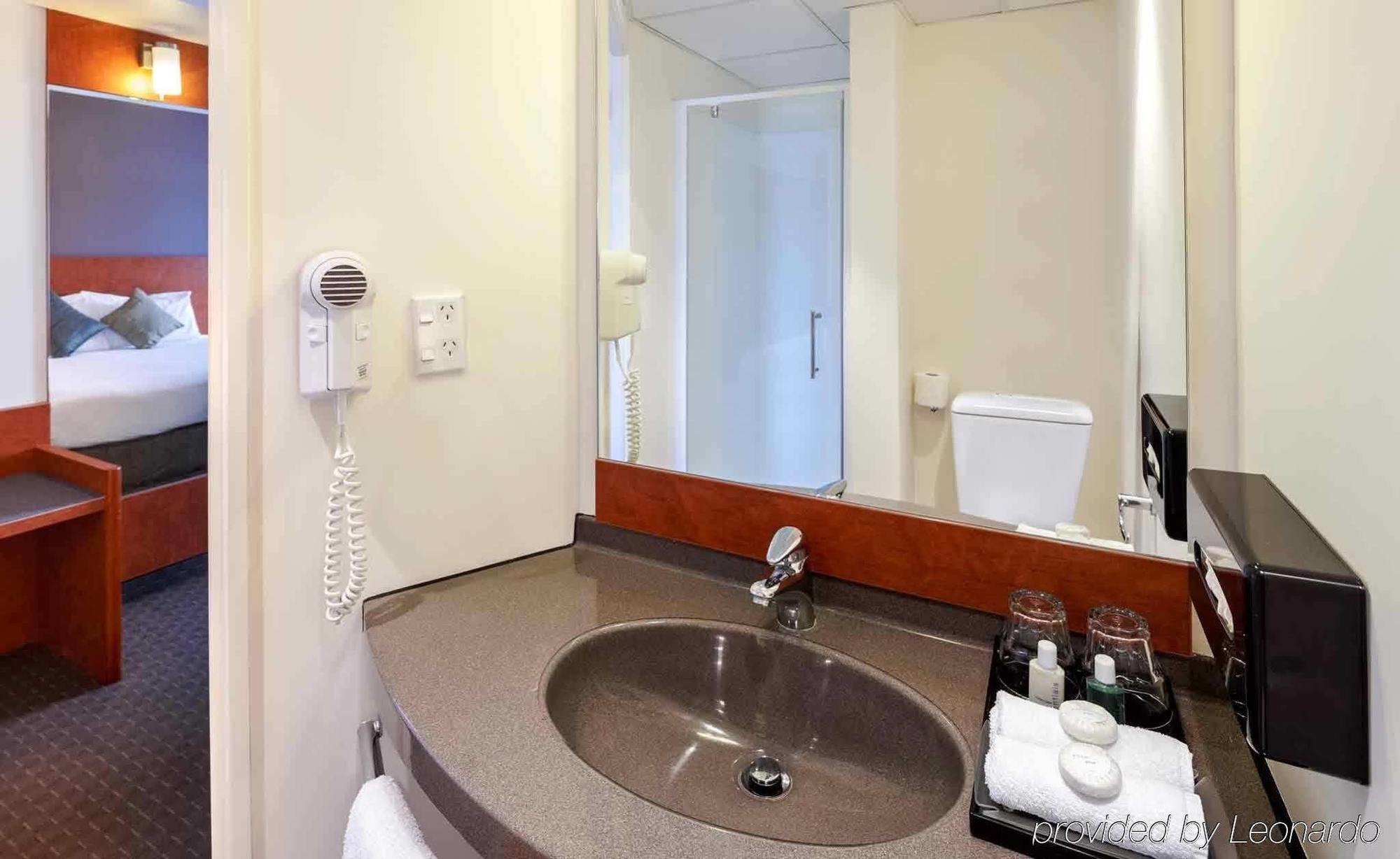Ibis 3*