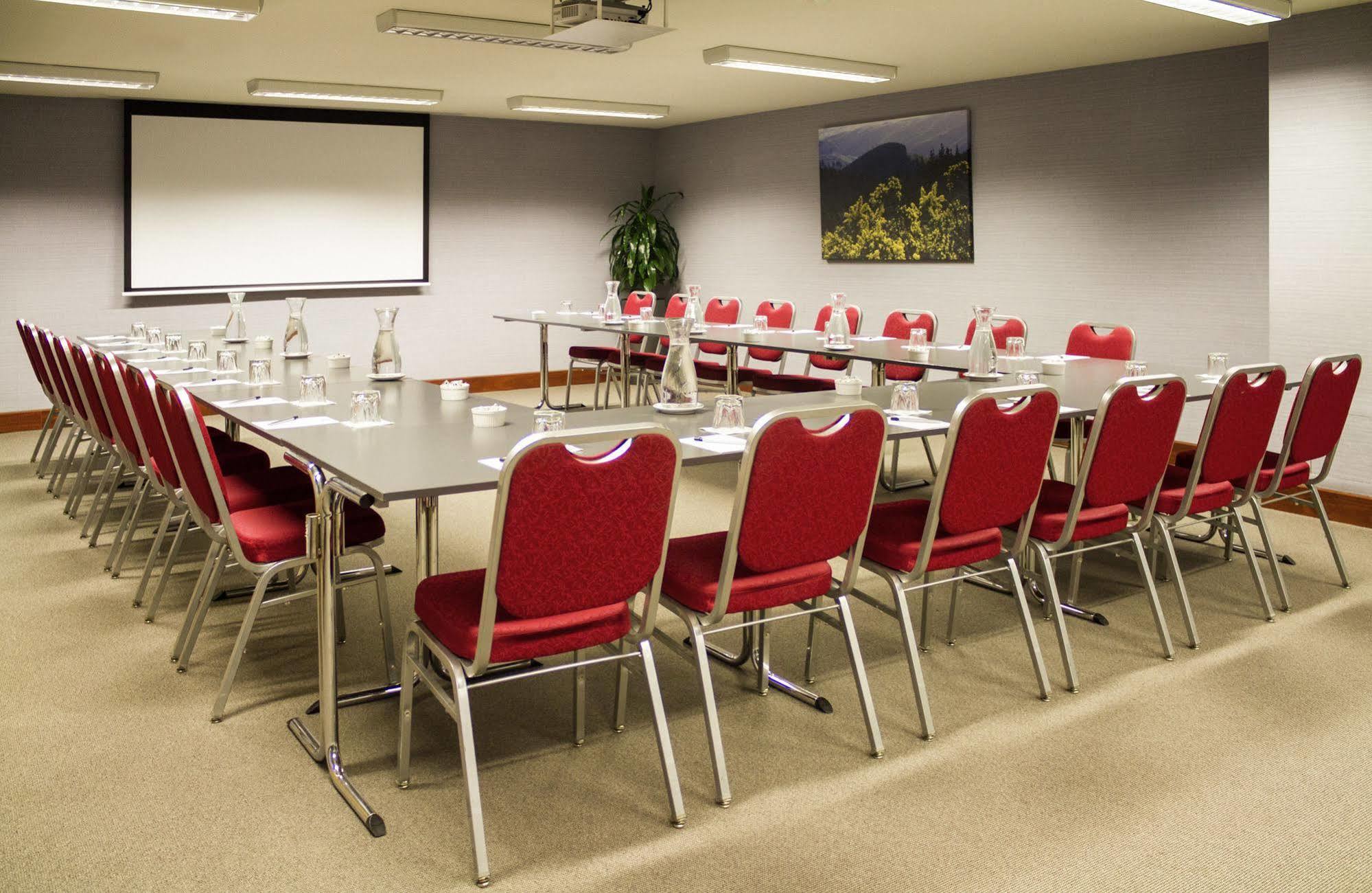 Ibis Hotel 3*