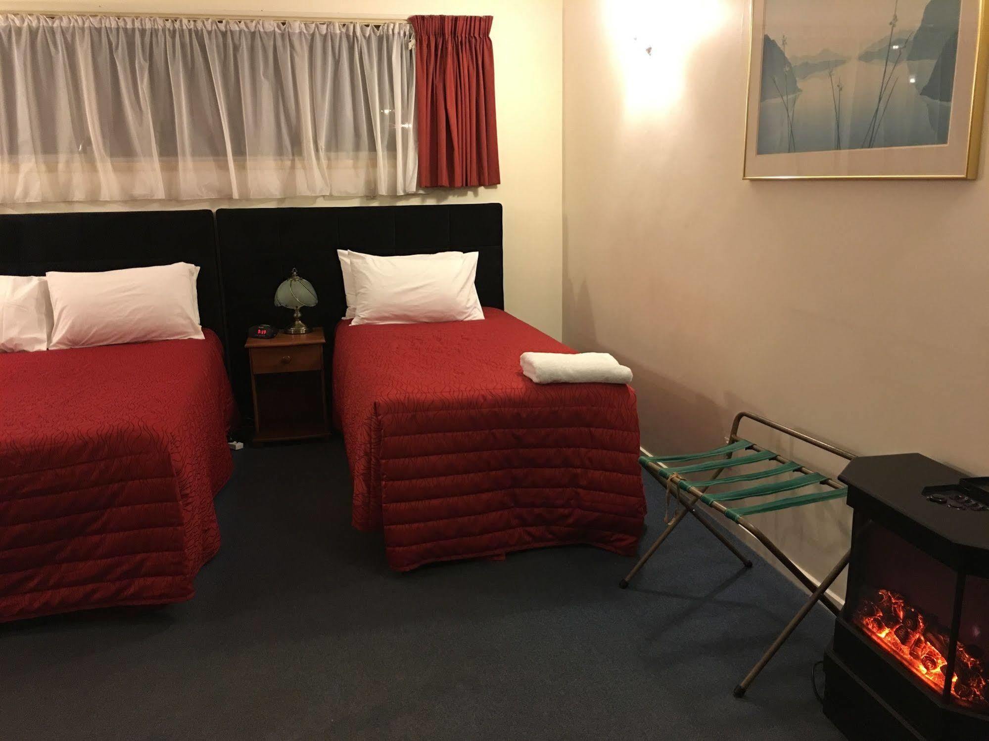 Coachman Motel 2*