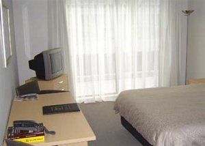 Aparthotel Quest Cathedral Junction Serviced