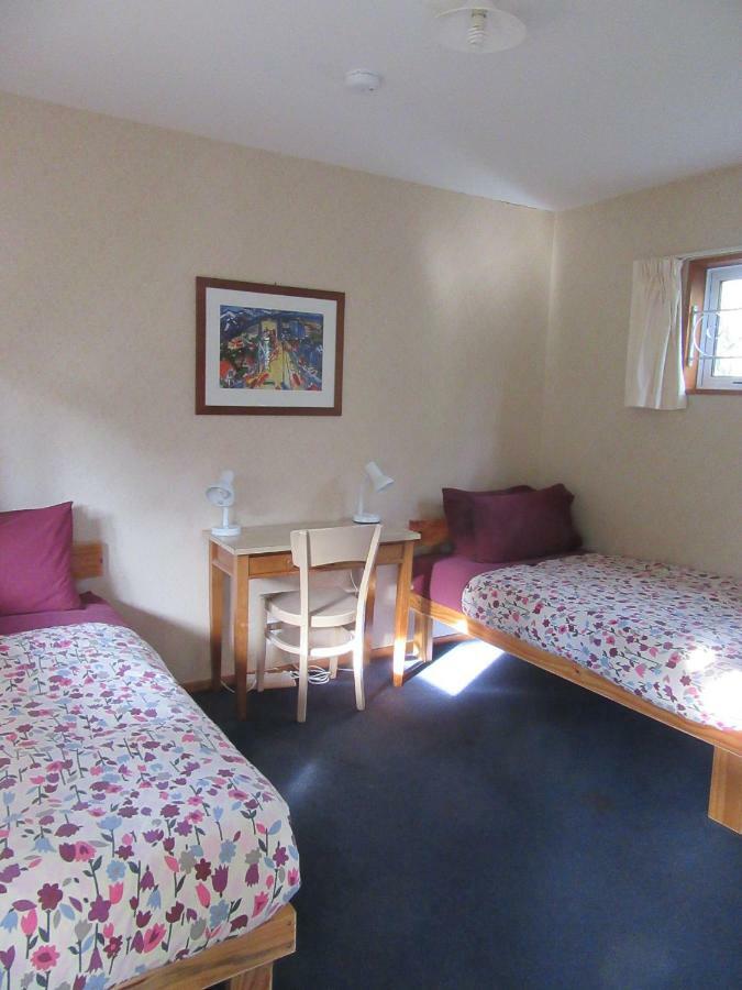 Foley Towers Bbh Albergue Christchurch