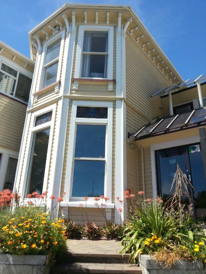 Foley Towers Bbh Albergue Christchurch