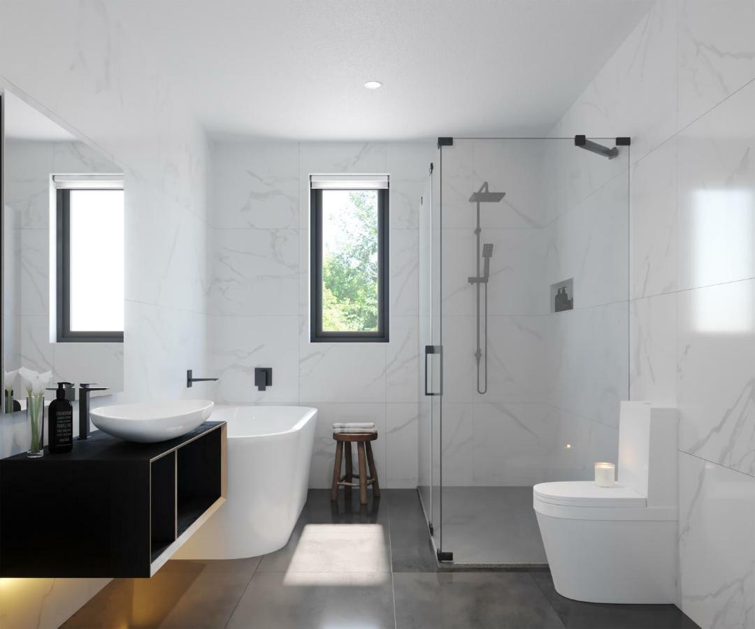 Whitewood Suites Inner City Luxury 5*