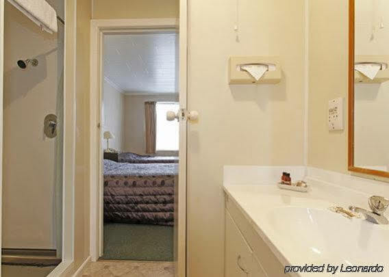 Motel Econo Canterbury Court