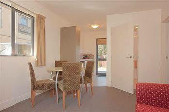 298 Westside Motor 4* Christchurch