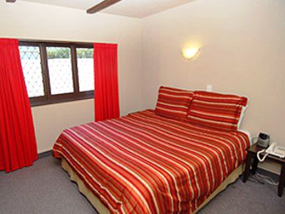 Camelot Motor 4* Christchurch