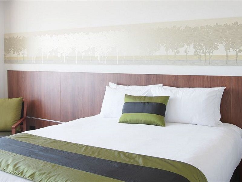 Rydges Latimer Hotel