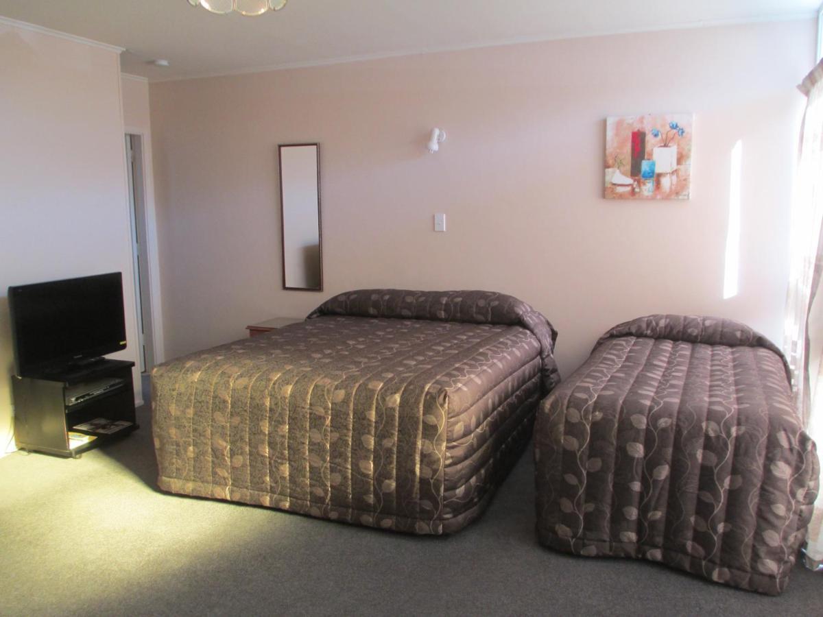 Motel Merivale Court & 3*