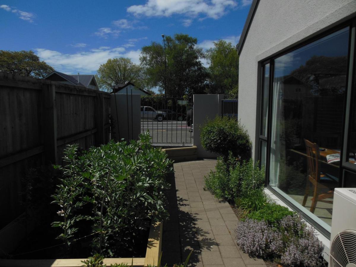 Garden 3*