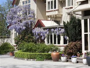 Eliza's Manor