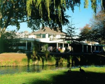 On Avon Hotel