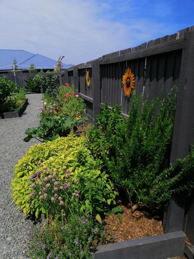 Perfect Home, Stunning Gardens - Aidanfield Gardens Bellissimo Holiday home